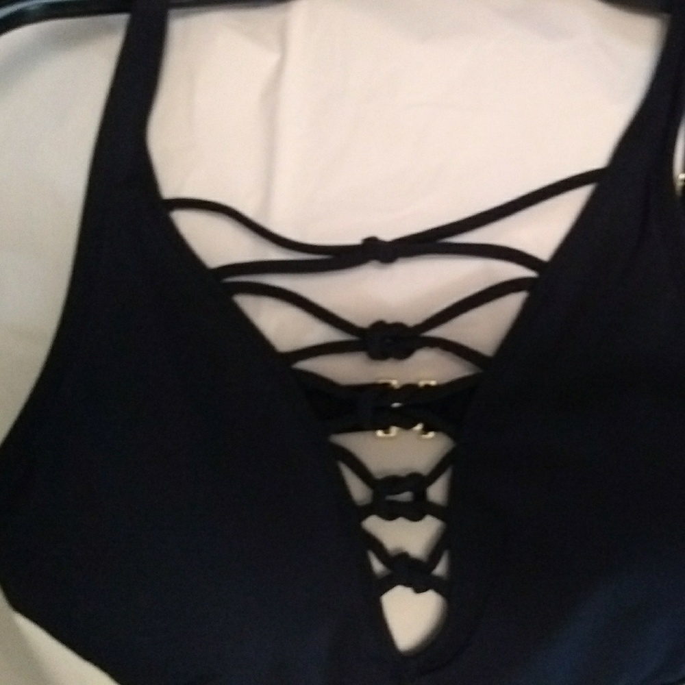 NWOT $71 Sz 8 Bleu Rod Beattie Knotty Swimsuit Top